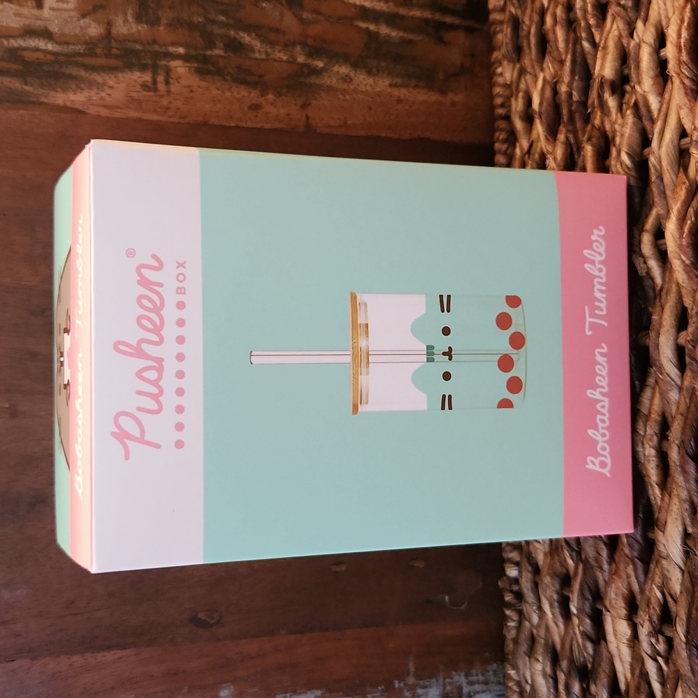 Pusheen Box Exclusive Bobasheen Tumbler / Straw - Spring 2023 Sips! - Picture 3 of 7